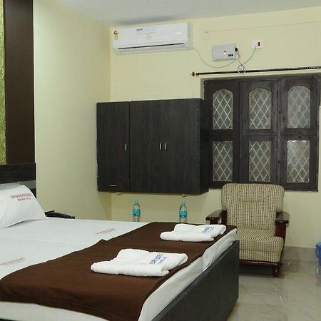 ホテルTripura Sundari Residency Madanapalle エクステリア 写真